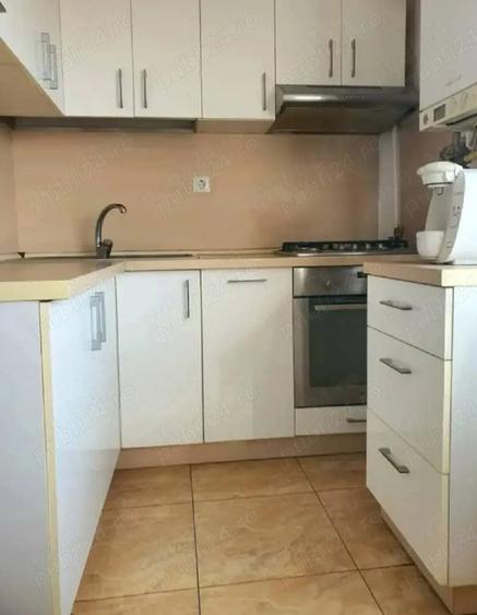Apartament cu 4 camere decomandat în Ștrand