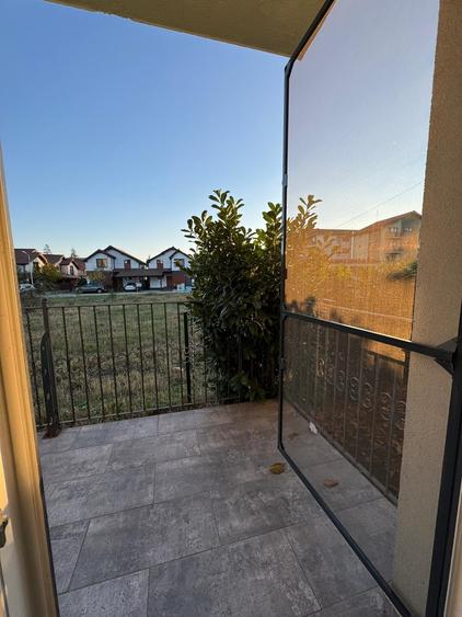 Apartament cu 2 camere semidecomandat în Giroc
