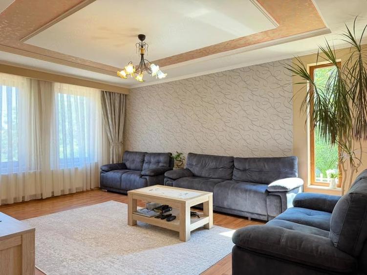 Casă cu 4 camere cu Teren 1000 Mp în Dealuri Oradea