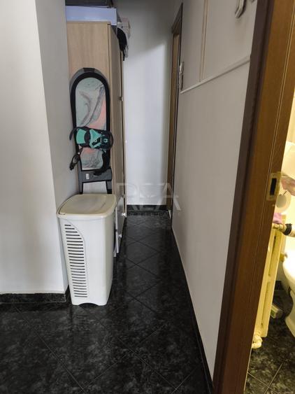 Apartament cu 4 camere decomandat, mobilat în Păcii
