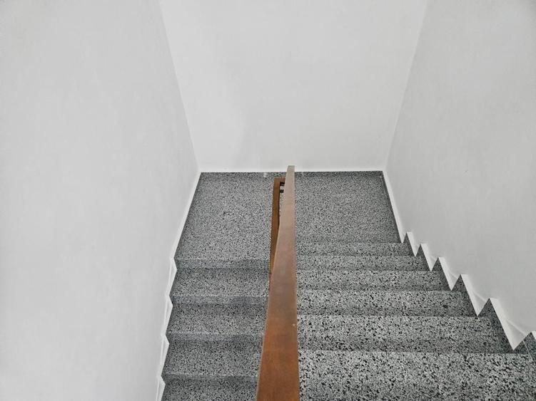 Apartament cu 4 camere decomandat în Domenii