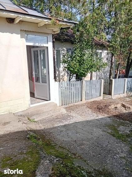 Casă cu 4 camere cu Teren 125 Mp în Fârțănești