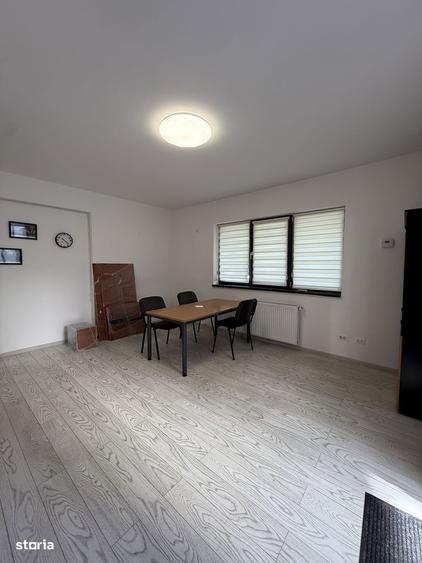 Spațiu comercial, de 43 mp, în Central