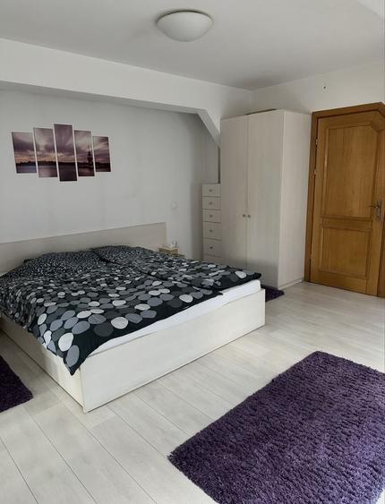Casă cu 4 camere cu Teren 165 Mp în Vatra Luminoasă