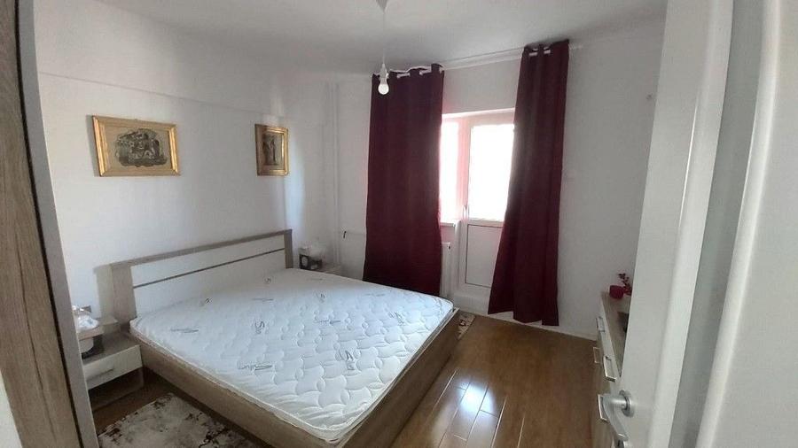 Apartament cu 3 camere în Armeneasca