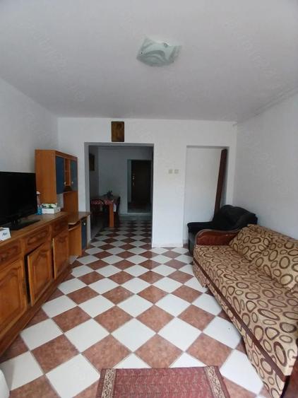 Casă cu Teren 50 Mp în Valu lui Traian