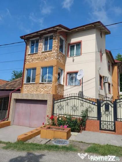 Casă cu 1 camere cu Teren 3297 Mp în Valea Mare