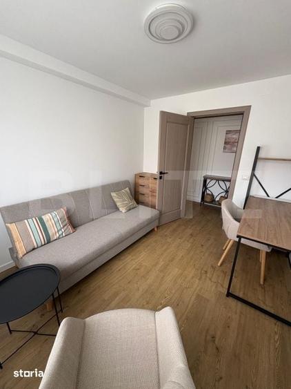 Apartament cu 4 camere semidecomandat în Central