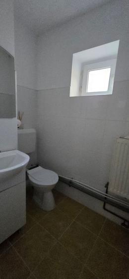 Vânzare apartament 3 camere , parter, micro 5 Târgoviște - 2