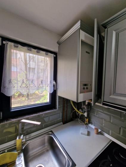 Apartament cu 2 camere semidecomandat, mobilat în Central