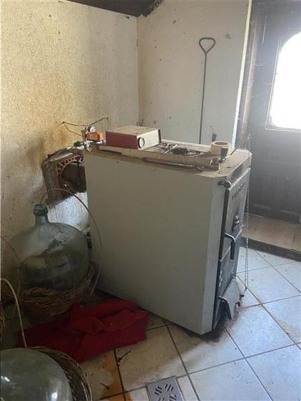 Casă individuală cu 3 camere cu Canalizare în Hângulești