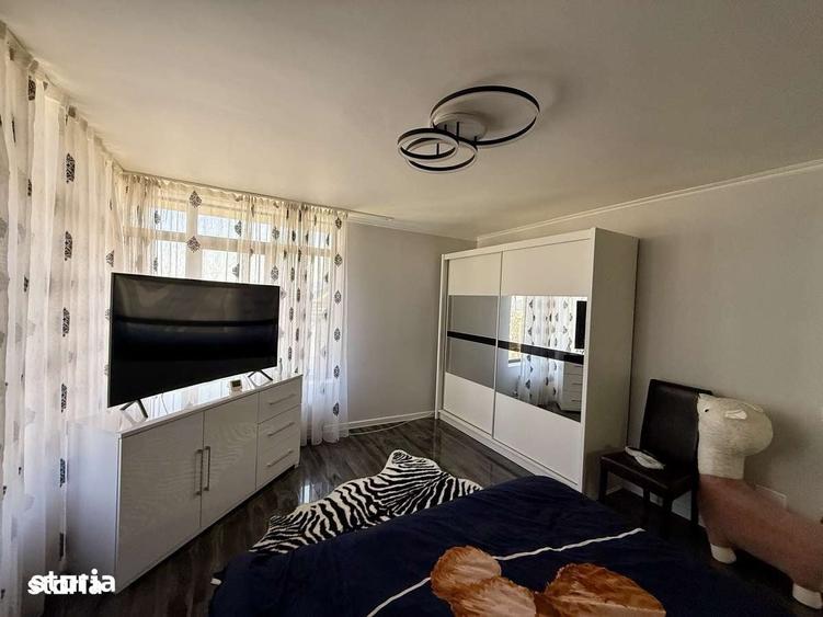 Casă cu 4 camere cu Teren 1200 Mp în Lenin Sud