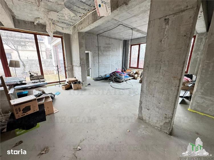 Casă cu Teren 809 Mp în Iancu Nicolae