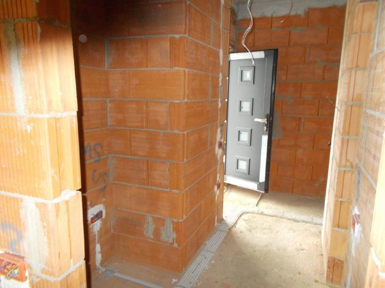 Duplex cu 3 camere cu Teren 310 Mp în Urseni