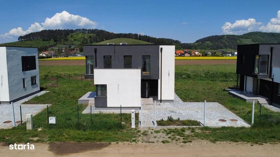 Casa/Vila cu 5 camere de vanzare - Sanpetru - 6