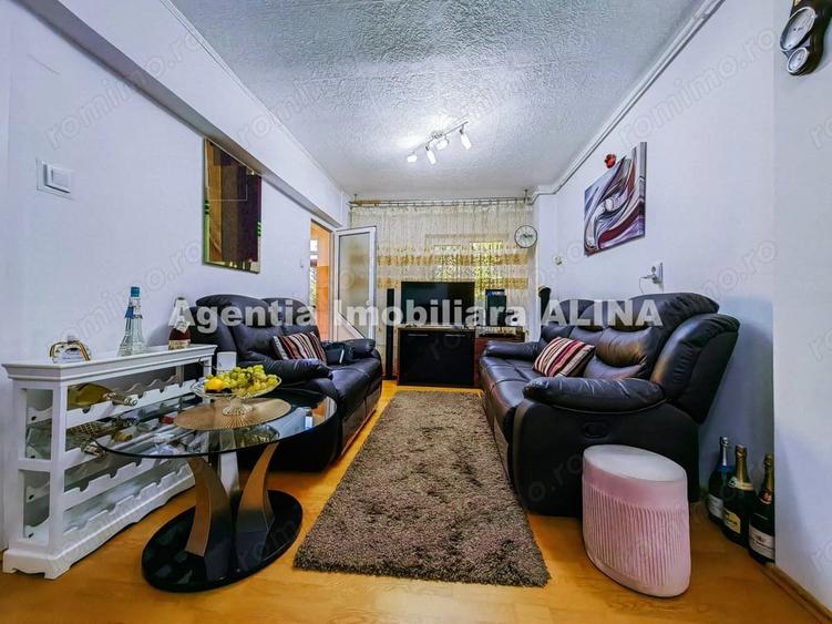 Apartament cu 2 camere decomandat în Decebal