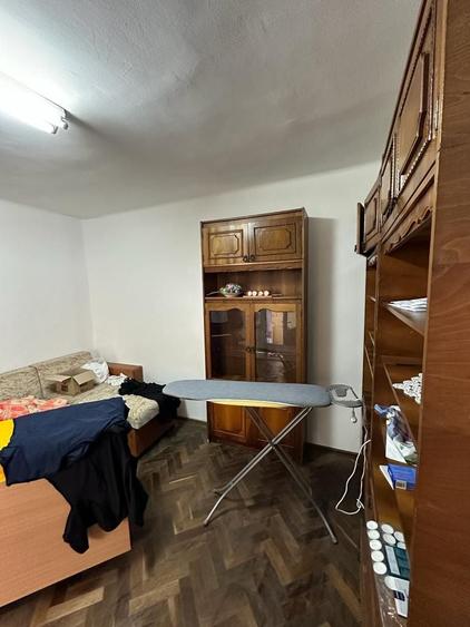 Casă individuală cu 5 camere cu Canalizare în Coiciu