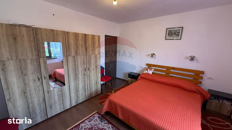 Casă cu 3 camere cu Teren 1667 Mp în Vrancea