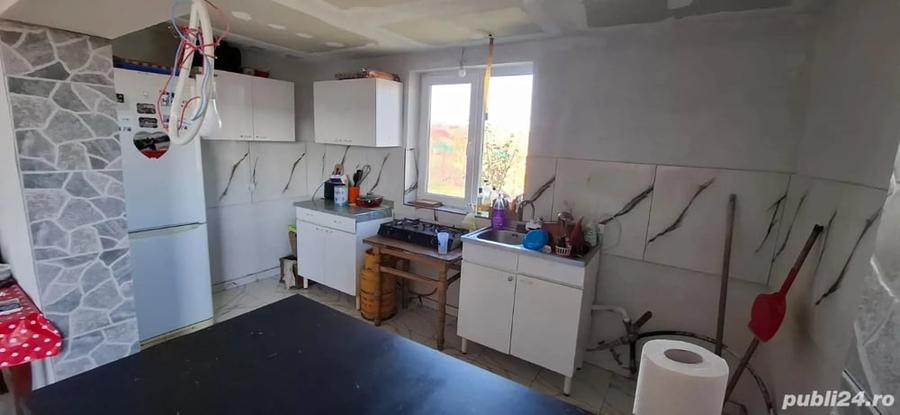 Casă cu 3 camere cu Teren 2000 Mp în Sărmășel