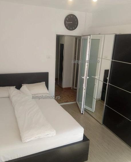 Apartament cu 3 camere decomandat în Crângași