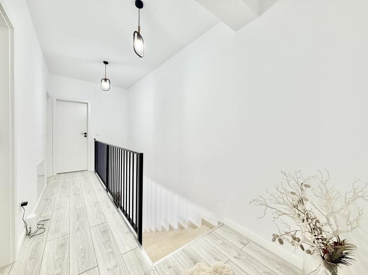 Duplex cu 4 camere cu Teren 274 Mp în Bucovăț (Remetea Mare)