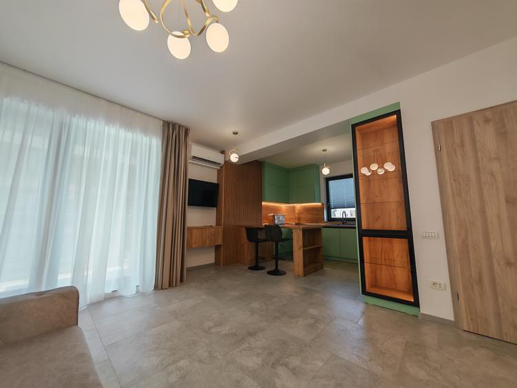 Apartament cu 2 camere decomandat în Universitate