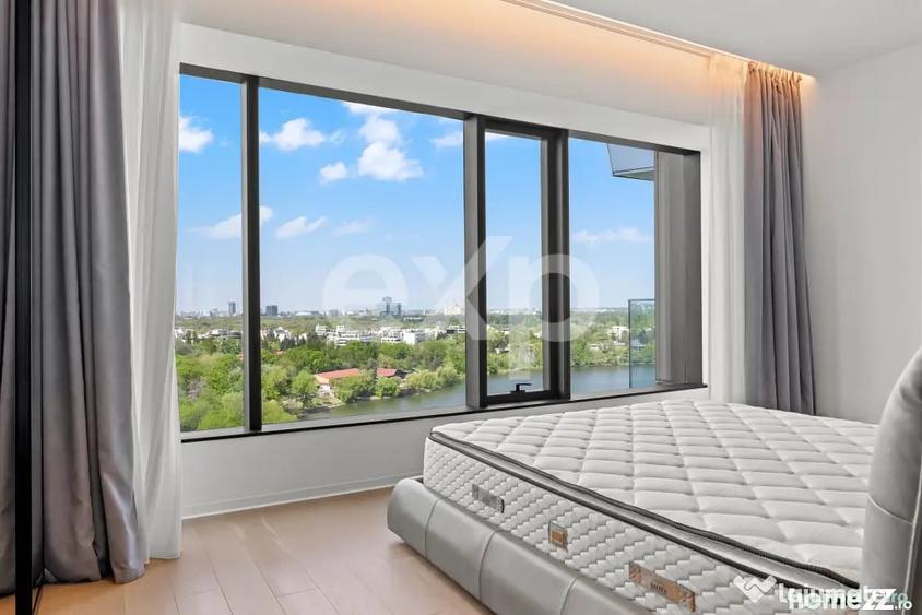 Apartament cu 4 camere semidecomandat în Central
