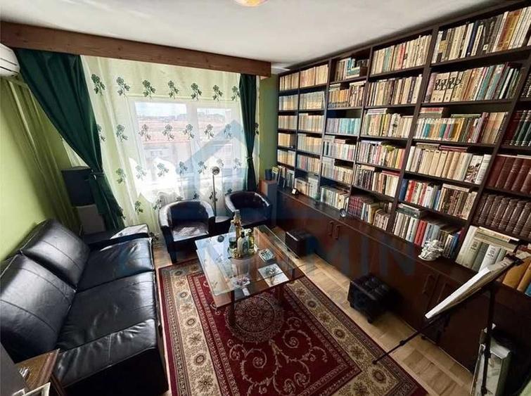 Apartament cu 3 camere decomandat în Iancului