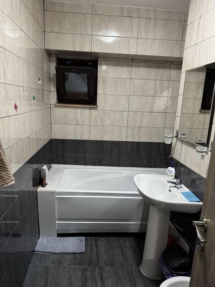 Inchiriez apartament cu 2 camere incepand cu 1 august in zona Tic tac pe termen lung. - 5