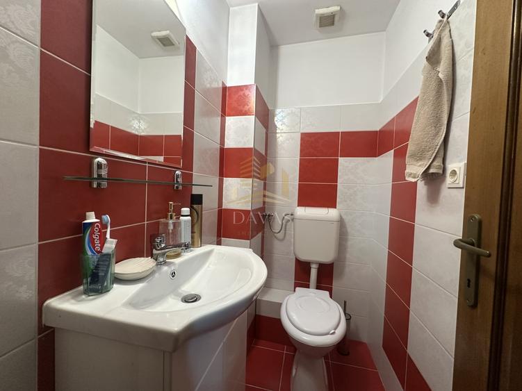 Apartament cu 3 camere decomandat, mobilat în Mărăști