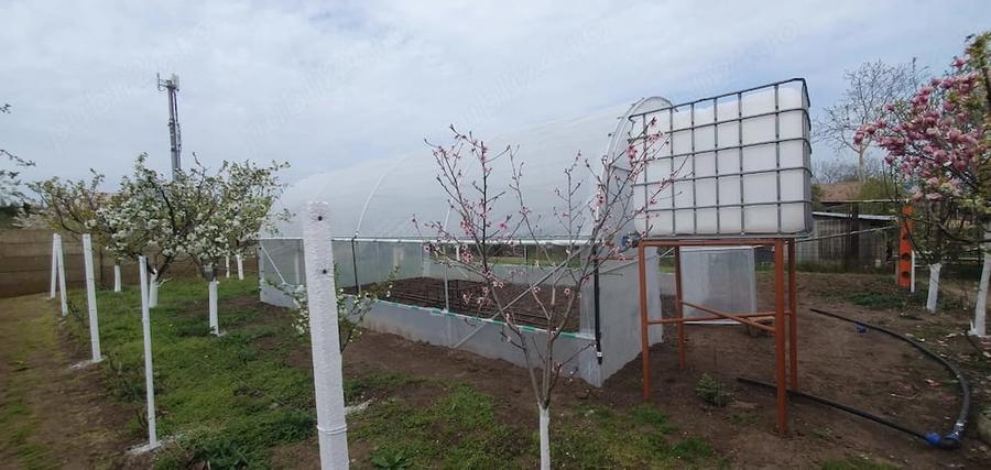 Casă cu 2 camere cu Teren 1000 Mp în Central