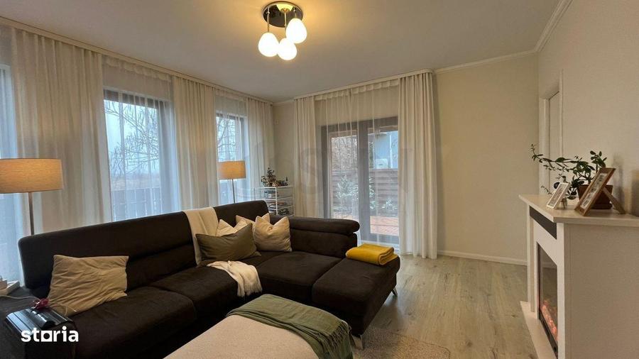 Casă cu 4 camere cu Teren 300 Mp în Crevedia
