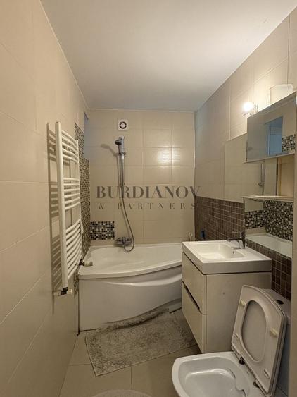 Apartament cu 3 camere în Titan