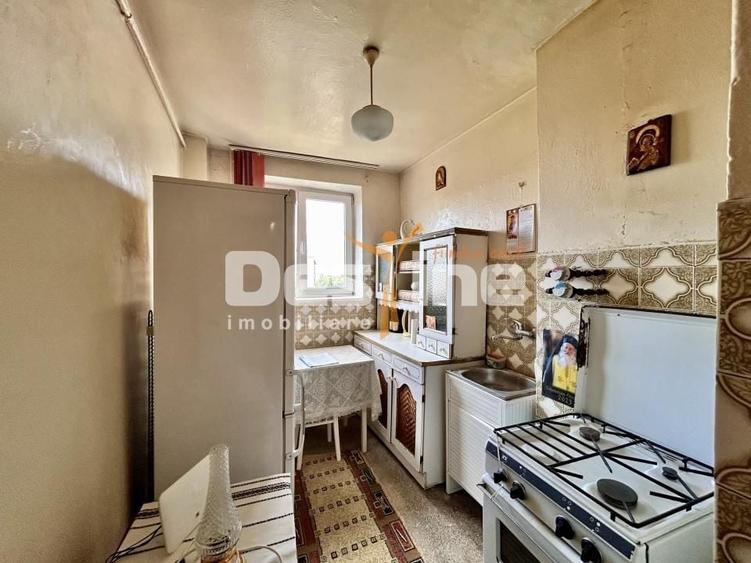 Apartament cu 2 camere decomandat, mobilat în Central