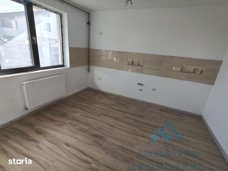 Casă cu 5 camere cu Teren 120 Mp în Central