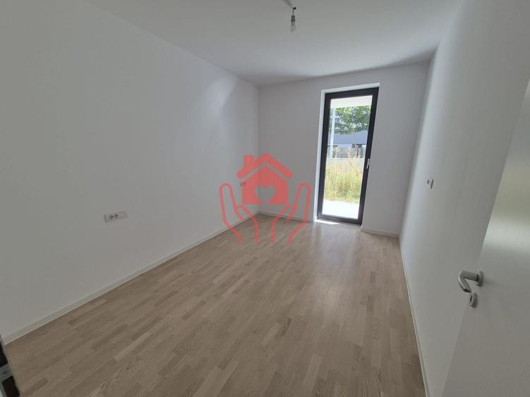 Apartament cu 3 camere decomandat în Băneasa