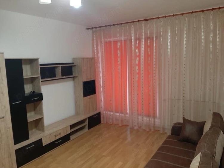 Apartament cu 2 camere decomandat în Infrățirii