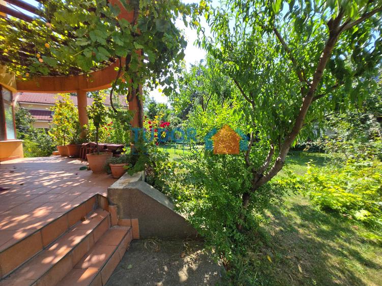 Apartament cu 3 camere în Iancu Nicolae