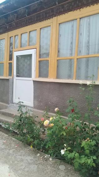 Casă cu 3 camere cu Teren 600 Mp în Vărăști