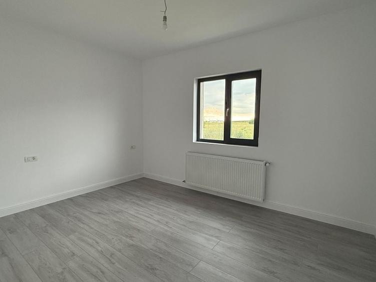 Casă cu 4 camere în Dârvari