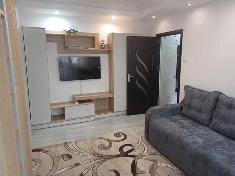 Apartament cu 2 camere semidecomandat în Central