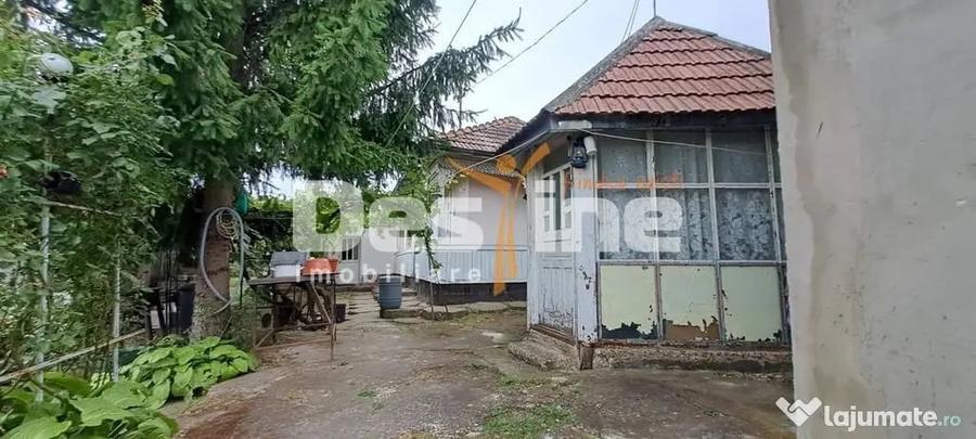 Casă cu 3 camere cu Teren 1715 Mp în Cornești