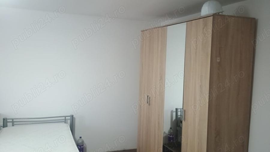 Casă cu 4 camere cu Teren 1000 Mp în Valea Adâncă