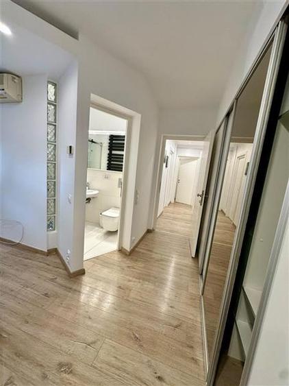 Apartament cu 4 camere decomandat, mobilat în Herăstrău