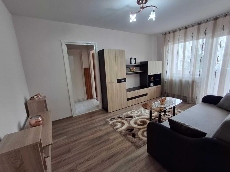 Apartament de vanzare - 3
