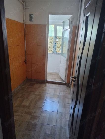 Apartament cu 2 camere semidecomandat în Ferentari