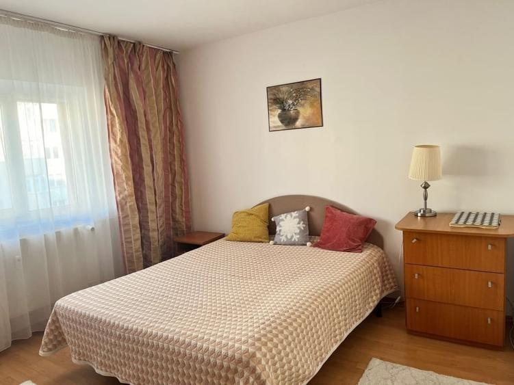 Apartament cu 2 camere, mobilat în Teiul Doamnei