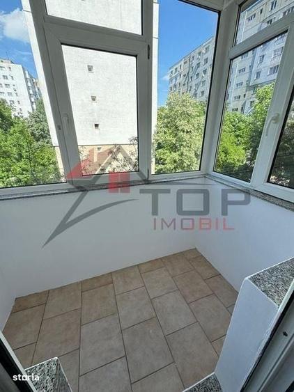 Apartament cu 4 camere semidecomandat în Mircea cel Bătrân