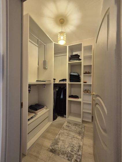 Casă cu 4 camere în Exterior Vest