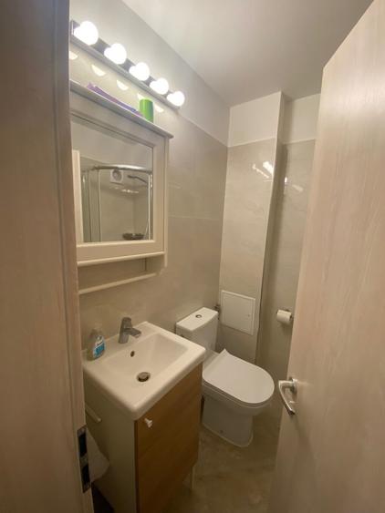 Apartament cu 3 camere decomandat, mobilat în Dorobanți